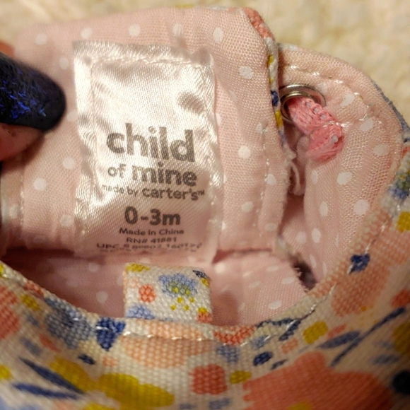 Carter's Baby of Mine Flower Shoes - Picture 3 of 3